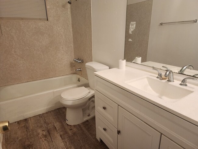 Building Photo - 107-109 Woodrow Ave.