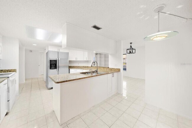 Building Photo - 3954 Sailmaker Ln