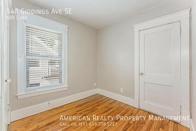 Building Photo - 548 Giddings Ave SE