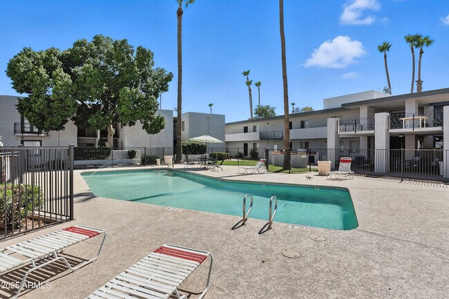 Building Photo - 3313 N 68th St