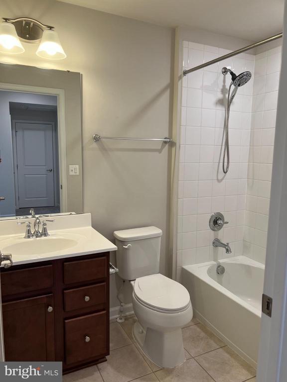 Building Photo - 3628 Briarwood Dr