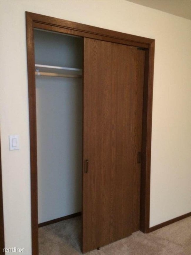 Building Photo - 1231 S 8th St