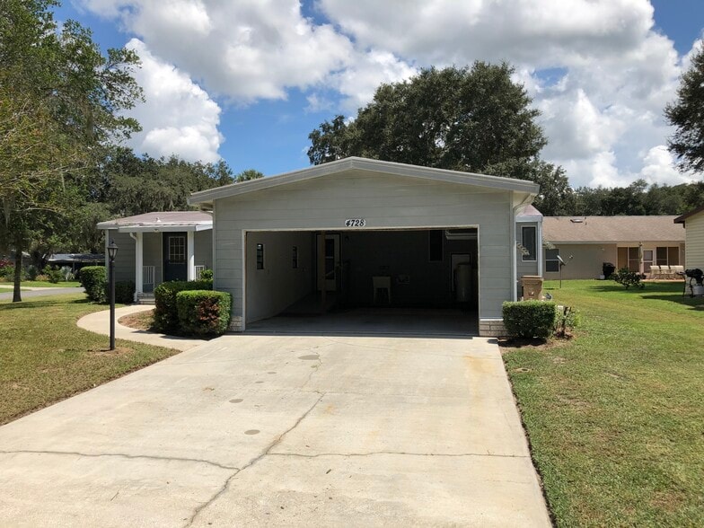 Building Photo - 4728 Belle Grv