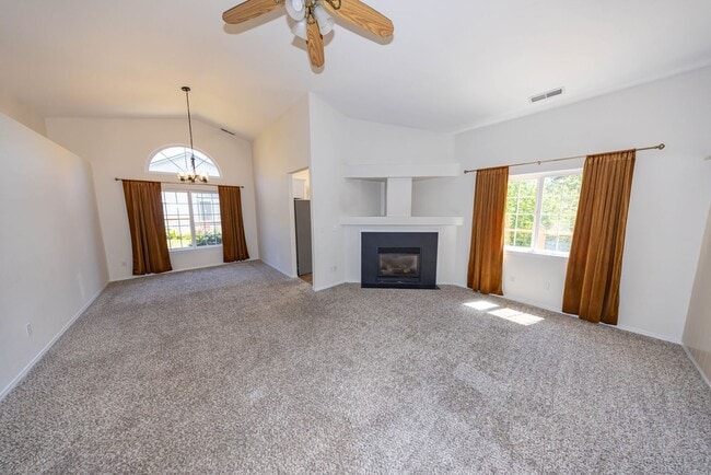 Building Photo - One Level Ranch Home in Washougal - 3 Bedroom, 2 Bathroom