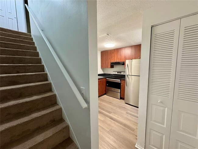 Building Photo - 409 57th Ave Dr E