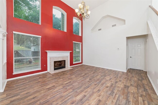 Building Photo - 10711 Castle Hills Ct