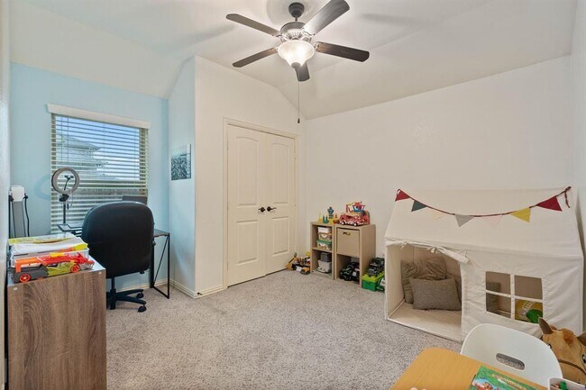 Building Photo - 14619 North Carolina Green Dr