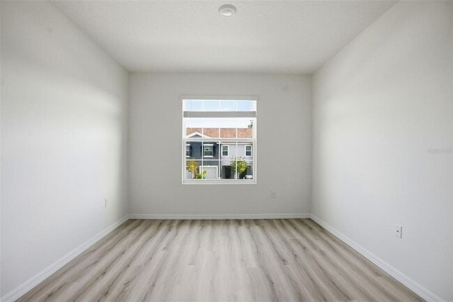 Building Photo - 5323 Dragonfly Dr