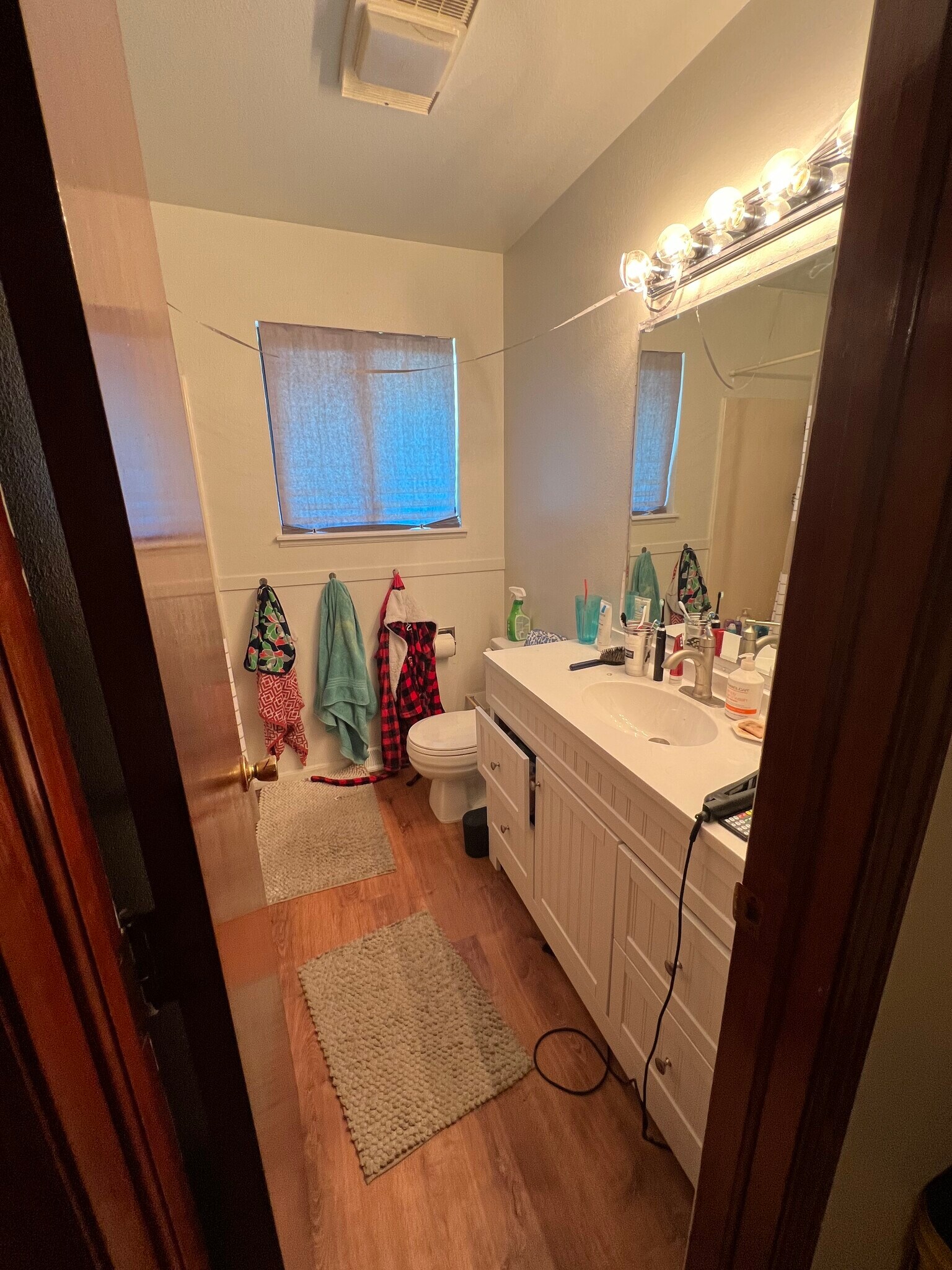 Building Photo - 2840 W 21st St