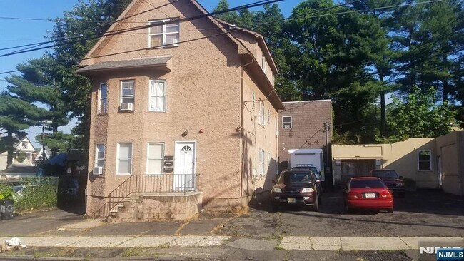 Primary Photo - 93 N 8th St