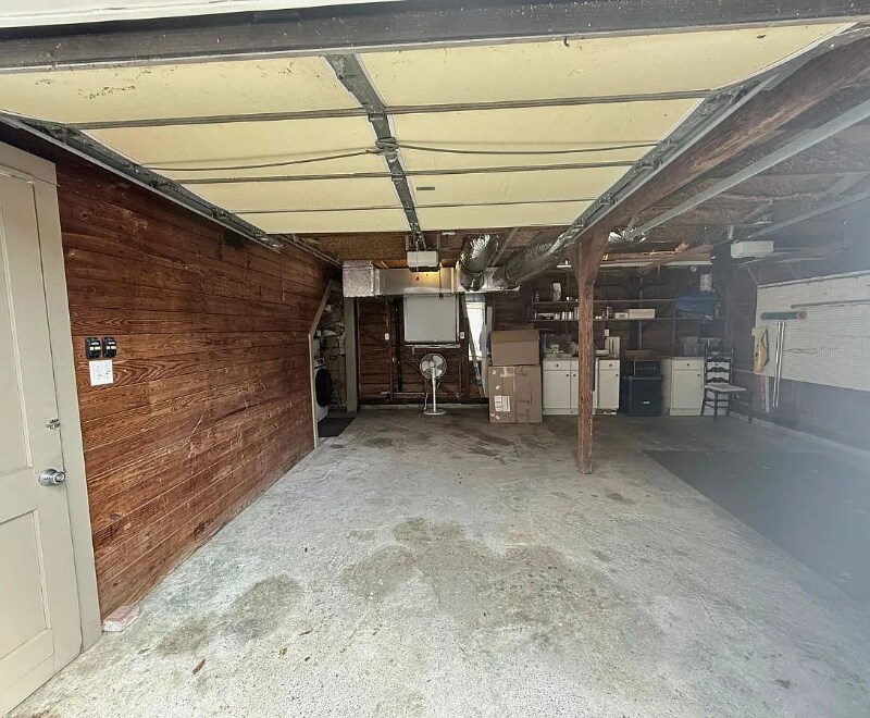 Building Photo - 1023 W Gardner St