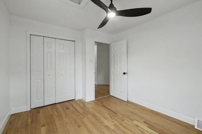 Building Photo - 2106 N Camac St