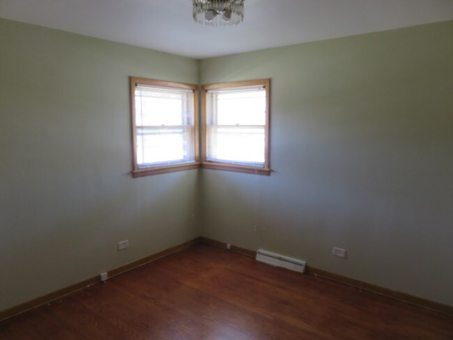 Building Photo - 1673 Ash St