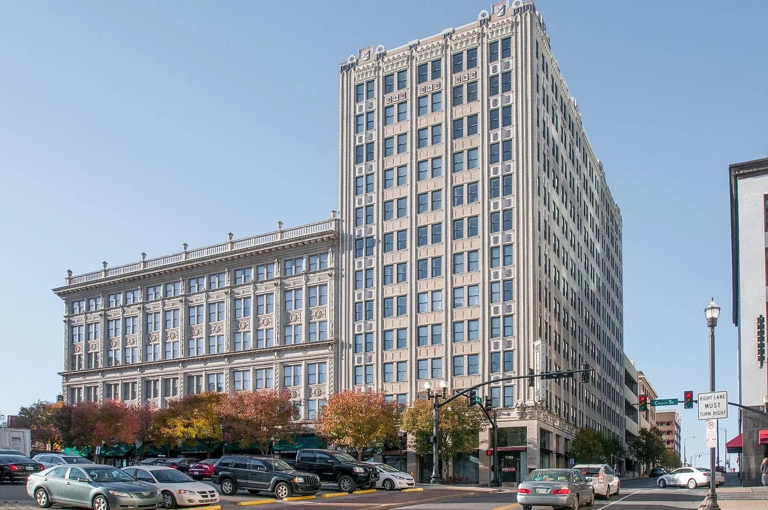 Building Photo - 700 Church St