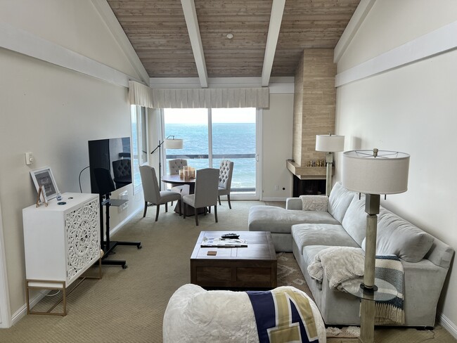 (furnishings not included) - 575 Esplanade