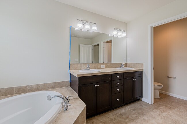 Building Photo - 1124 27th St NW