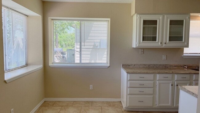 Building Photo - 306 Aft Way