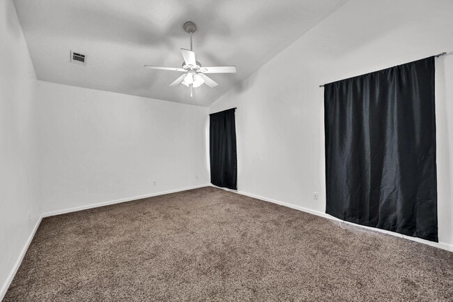 Building Photo - 1237 Rhonda Dr