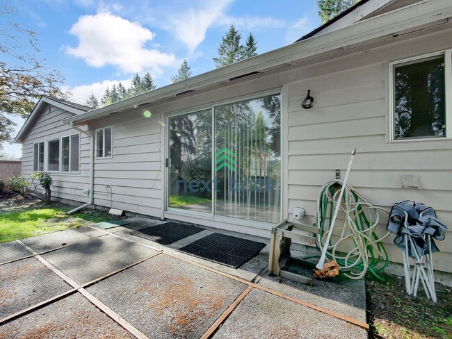 Building Photo - A charming 3-bedroom, 2-bathroom home