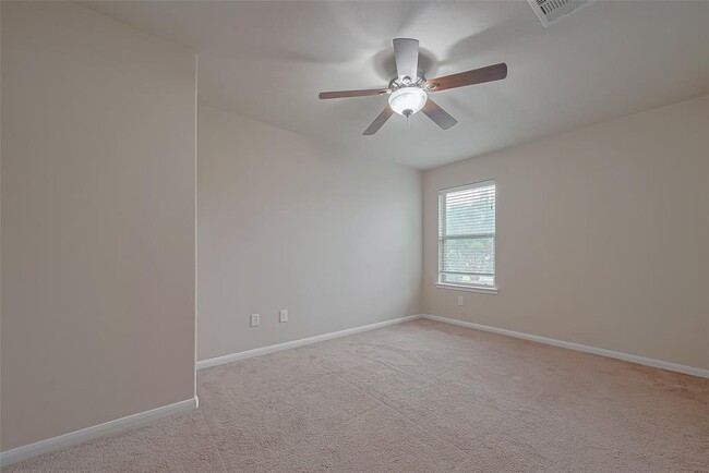 Building Photo - 26027 Chapman Falls Dr