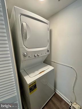 Building Photo - 5050 W Brigantine Ct