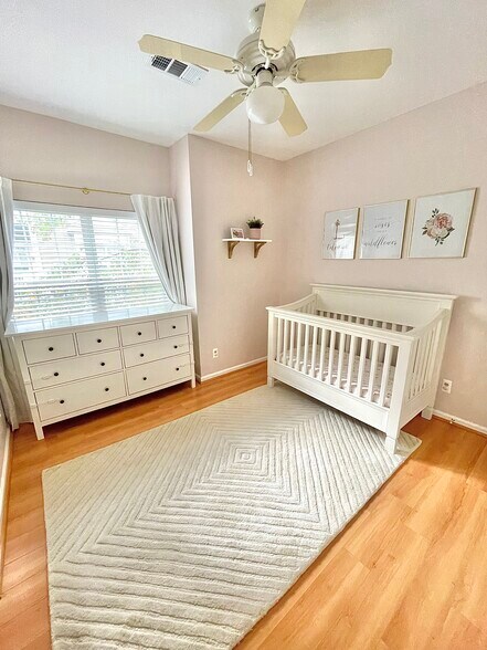 Building Photo - 1716 Lake Shore Crest Dr