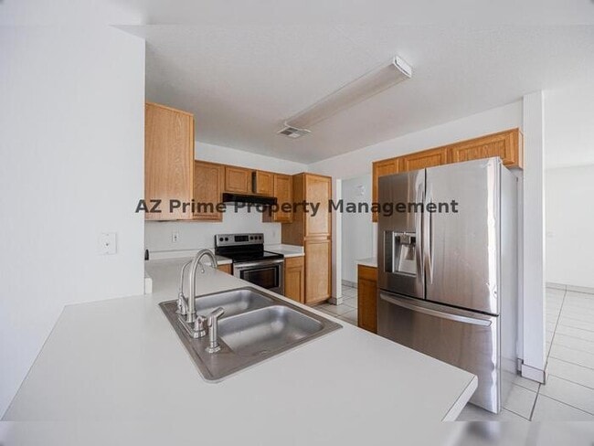 Building Photo - 10864 W Devonshire Ave