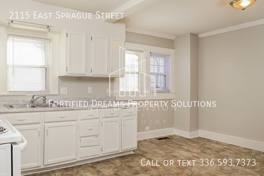 Building Photo - 2115 E Sprague St