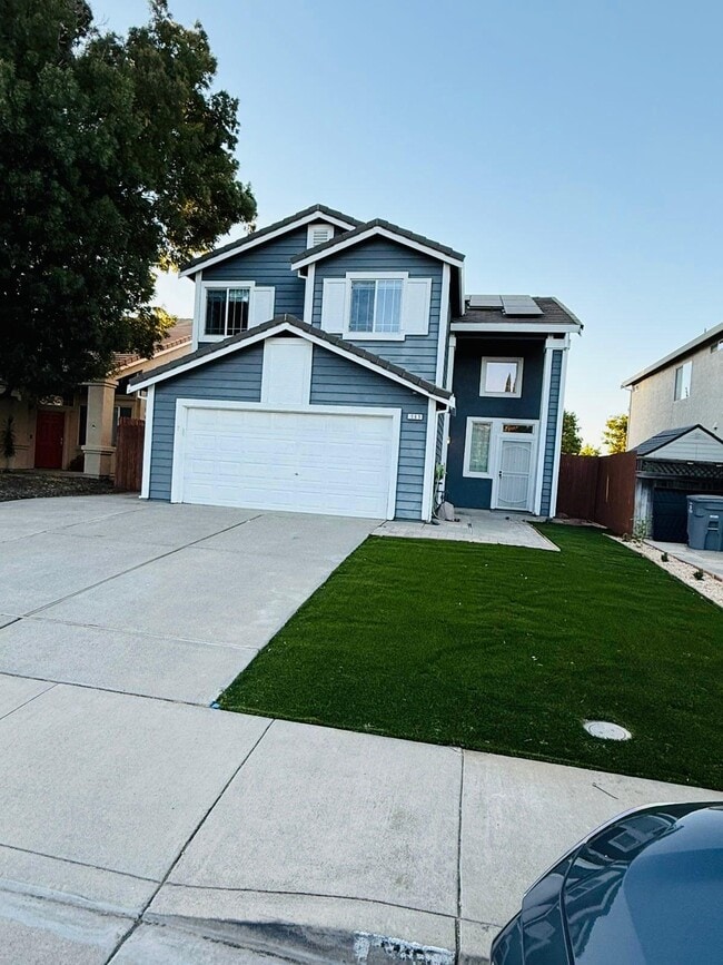 Primary Photo - 565 Edenderry Dr