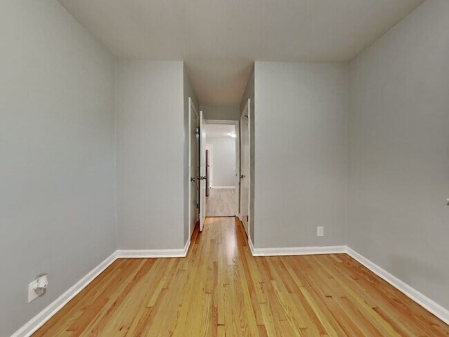 Building Photo - 3409 S Maywood Ave