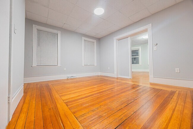 Building Photo - 49 Essex St