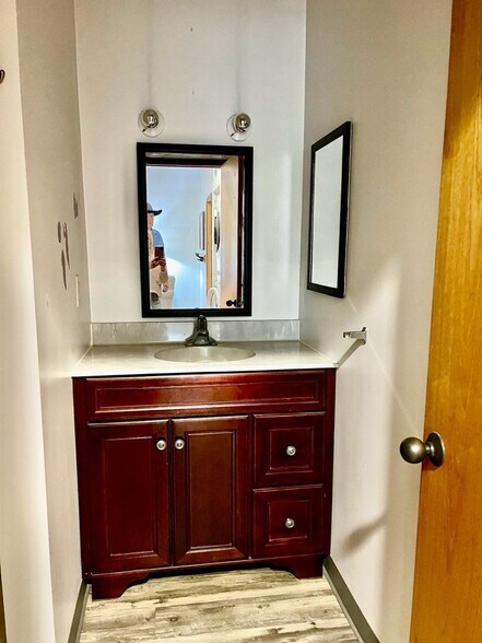 Building Photo - 8385 Geneva St