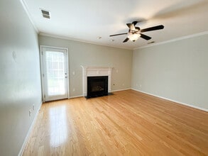 Building Photo - 12 Magnolia Glen Ln