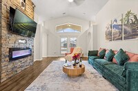 Building Photo - 2660 Oneida Loop