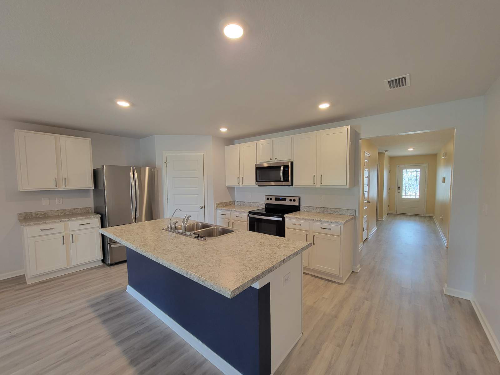 Building Photo - 6585 Slabinski Ln