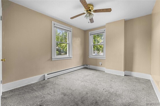 Building Photo - 619 Elmwood Ave