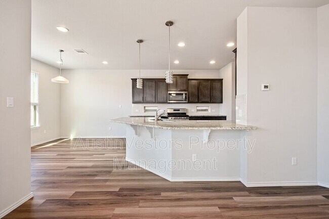 Building Photo - 3651 Sandy Brook Dr
