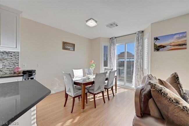 Building Photo - 4626 Camden Bridge St