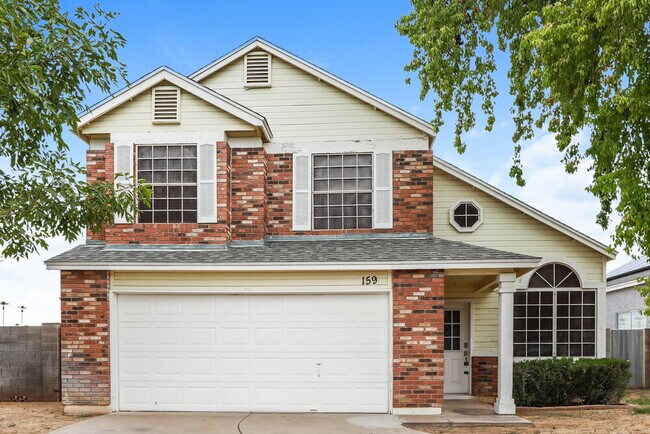 Building Photo - 441 S Maple