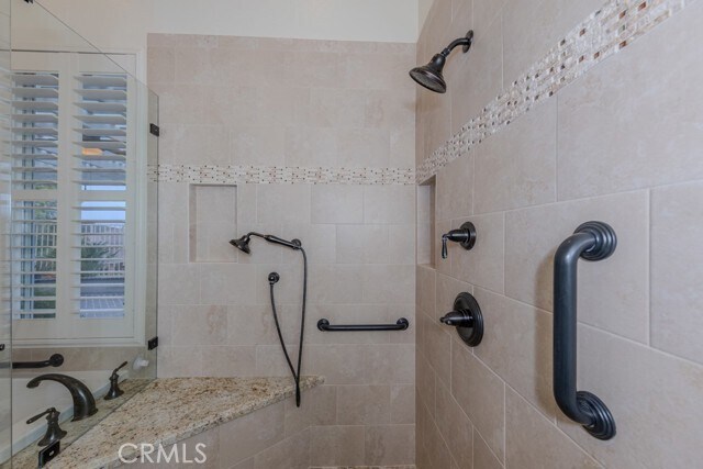 Building Photo - 32692 Rosemont Dr
