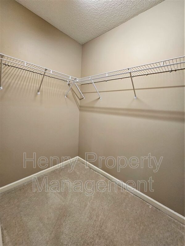 Building Photo - 109 Gremar Dr.