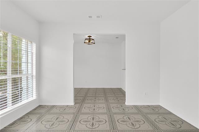 Building Photo - 6740 Silvercrest Dr