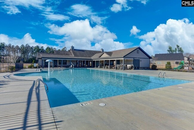 Building Photo - 5 Mapleline Ct