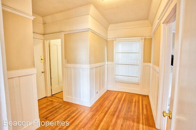 Building Photo - 509 41st St