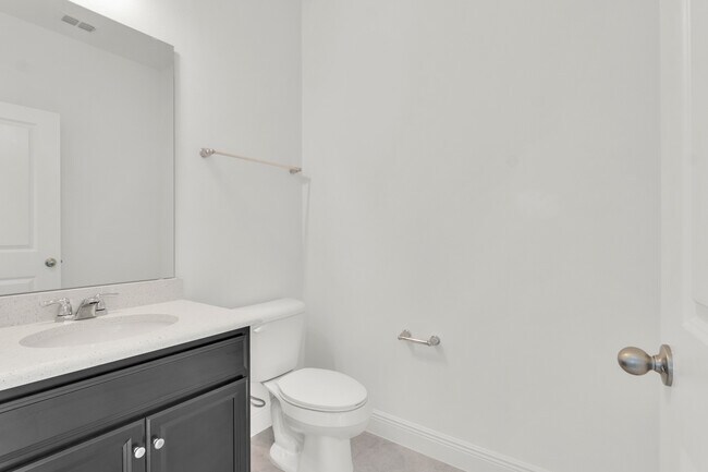 Building Photo - 5404 Golden Apple Dr