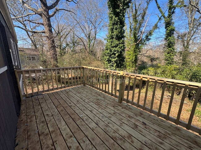 Building Photo - 2648 Joyce Ave