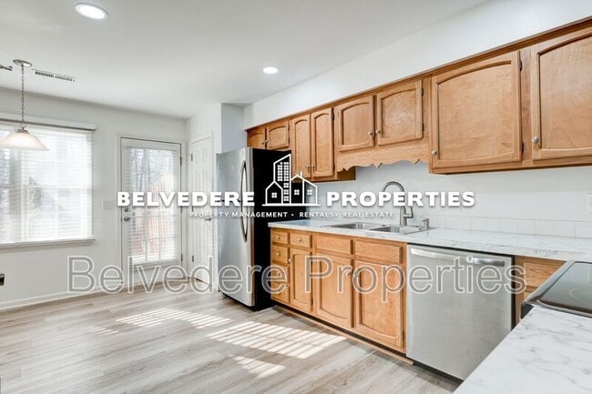 Building Photo - 19-A Park Village Ln