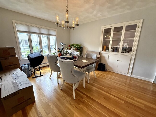 Building Photo - 15 Putnam St