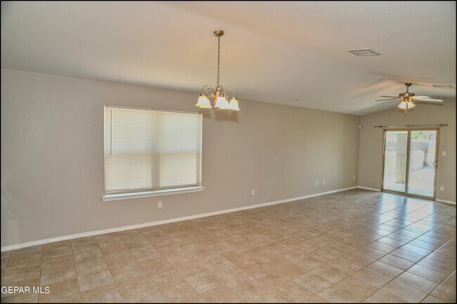 Building Photo - 14176 Charles Pollock Ave