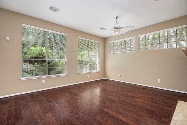 Building Photo - 51 N Cochrans Green Cir